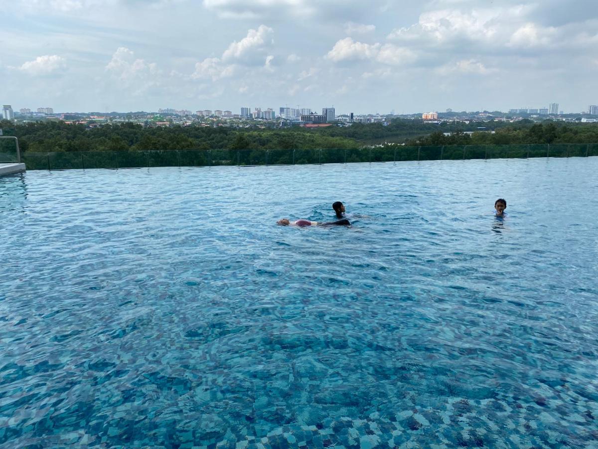 Homenest Jb City Poolview Suite By Cozy Home Johor Bahru Extérieur photo