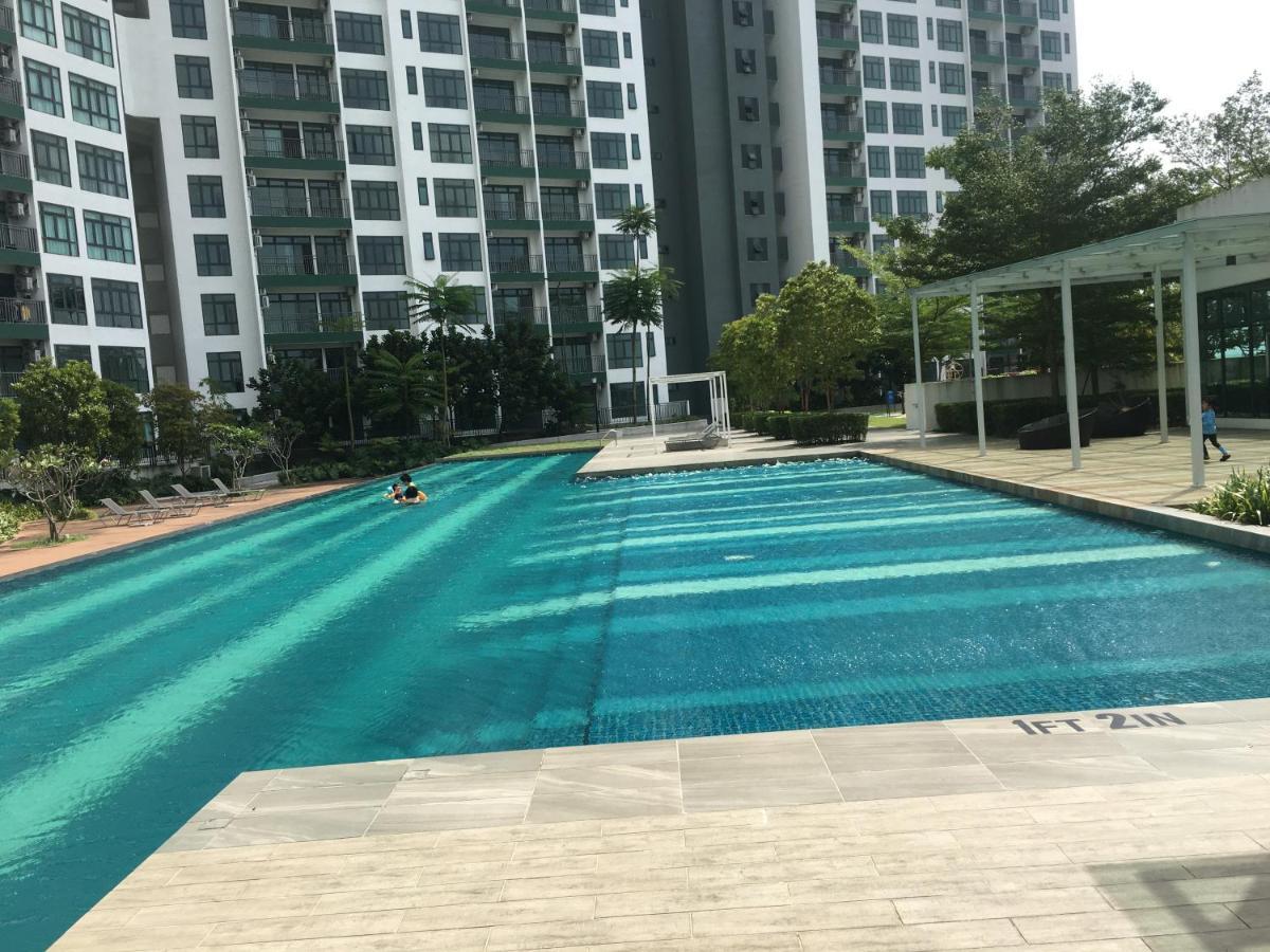 Homenest Jb City Poolview Suite By Cozy Home Johor Bahru Extérieur photo